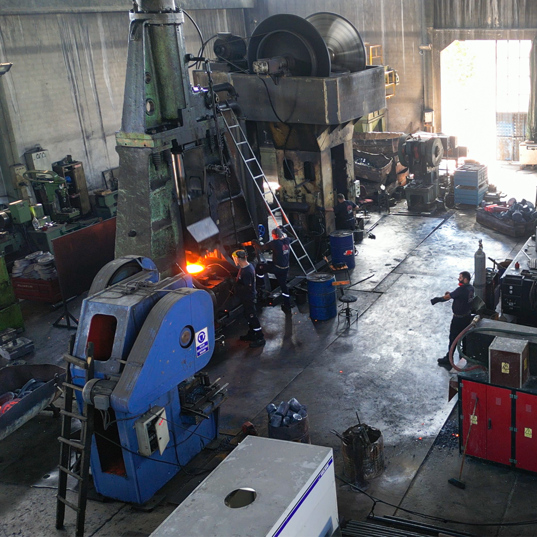 Çukurçimenliler Dövme Fabrika